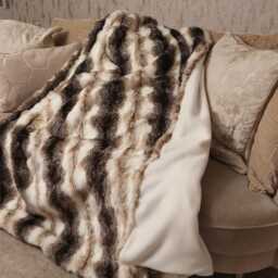 Handmade Faux Fur Throw White Wolf Cream Polar Fleece - thumbnail 4