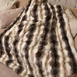 Handmade Faux Fur Throw White Wolf Cream Polar Fleece - thumbnail 2