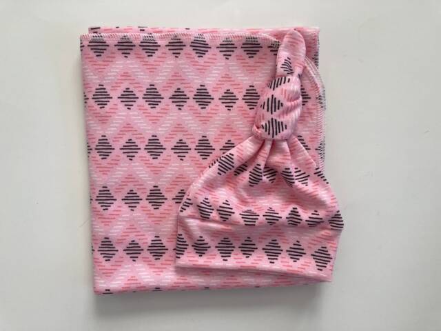 Organic Newborn Girl Coming Home Set. Baby Clothes. Swaddle Blanket & Hat Shower Gift. Photo Prop - image 1