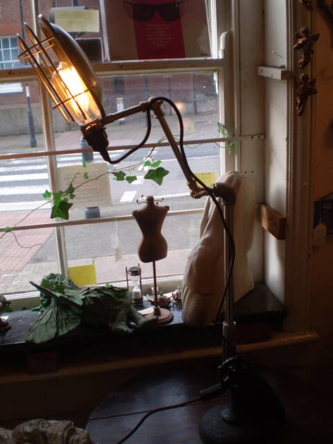 Gorgeous Adjustable London Designer Cast Iron Bohemian Style Table Lamp, Eclectic Electric, Ideal in Warehouse Apartment - image 1