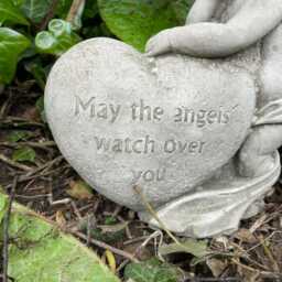Cherub W Heart Stone Statue - Reconstituted Angel Nymph Outdoor Garden Ornament - thumbnail 3