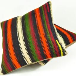 Set Of 2 Handwoven Wool Kilim Pillow Covers - thumbnail 3