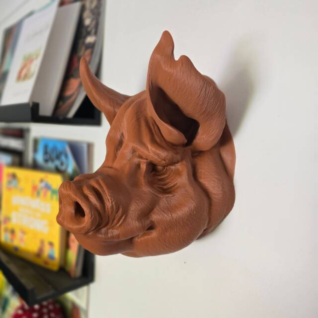 3D Printed Berkshire Pig Wall Mount - Animal Art Home Decor - image 1