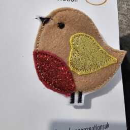 Glitter Robin Brooch, Embroidered Felt Bird Pin - thumbnail 3