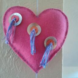 Wool Heart Mobile, Handmade Fabric Art Wall Hanging - thumbnail 2