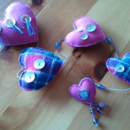 Wool Heart Mobile, Handmade Fabric Art Wall Hanging - thumbnail 4