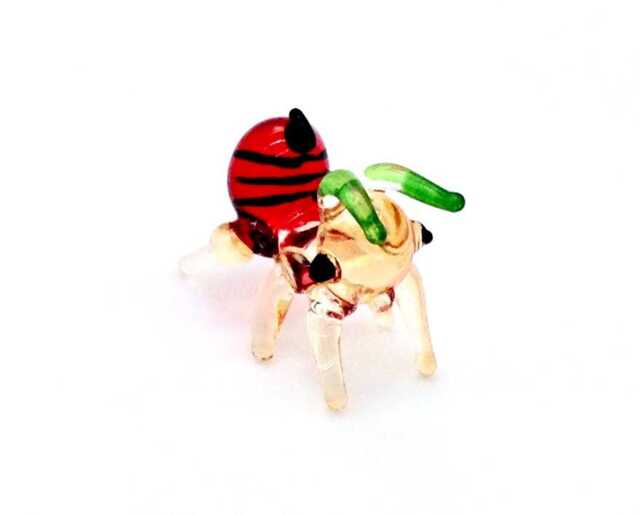 Hand Blown Glass Miniature Ant Mini Bug Little Animal Red Green Black Figurine Tiny Statue Decoration Collectible Small Painted Figure Deco - image 1