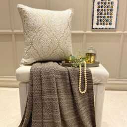 Ivory Jacquard Silk Victorian Style Damask 16x16 Throw Pillow Cover - Glow - thumbnail 2