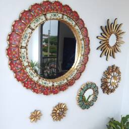 "Peruvian Mirrors ""Red Happiness" - thumbnail 2