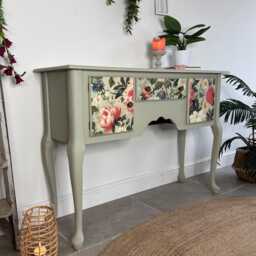 Pretty Light Green & Colourful Floral Console Table With Cupboards Drawer - thumbnail 3