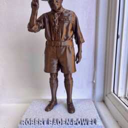 Robert Baden-Powell Founder Of The Scout Movement 25cm Bronze Effect Statue - thumbnail 4