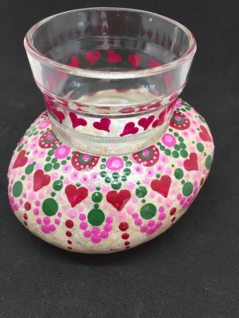 Mandalastein Tea Light-Pink Hearts-Dot Painting - image 1