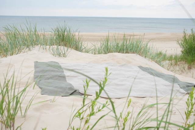 Color Block Beach Blanket Made Of Softened Linen - image 1
