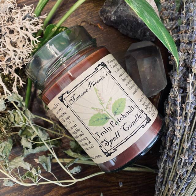 Patchouli Love & Prosperity Spell Candle - image 1