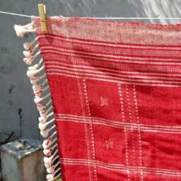 Handwoven Red & White Wool Shawl/Throw/Blanket From Kutch, Gujarat - thumbnail 3