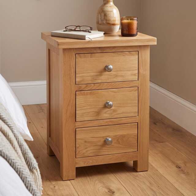 Solid Oak 3 Drawer Bedside Table Cabinet, Natural Wood Nightstand - image 1