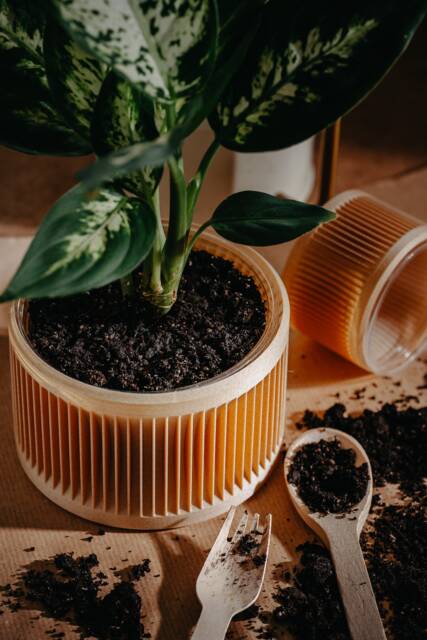 Medium Planter 71P02.500.oak/3D Printed Plant Pot Ecofriendly & Geometric Minimalist Modern - image 1