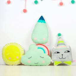 Kitten Mini Decor Pillow For Kids Room Or Baby Shower - thumbnail 2