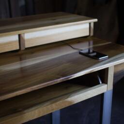 Modern Minimal Desk For Office & Studio - thumbnail 3