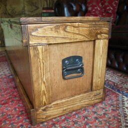 Handmade Reclaimed Wood Coffee Table Trunk Quiet Luxury Old Money Rustic Industrial Storage Chest - thumbnail 3