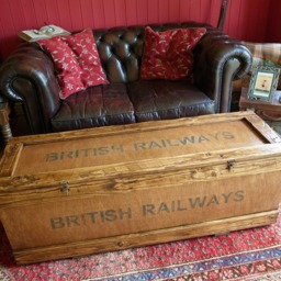 Handmade Reclaimed Wood Coffee Table Trunk Quiet Luxury Old Money Rustic Industrial Storage Chest - thumbnail 2