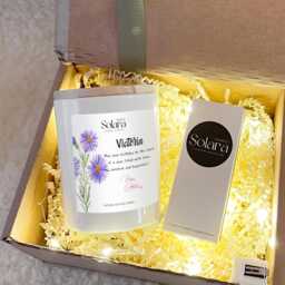 Personalised September Birth Flower Candle Gift Set, Sept Month For Sister Auntie Mum Friends, 30Th 40Th 50Th Birthday - thumbnail 1