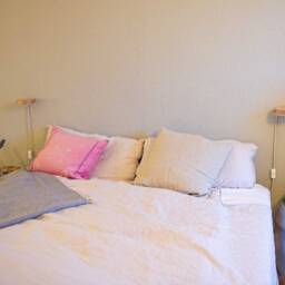 No. 09 - Wall Light With Cable Oak Wood Minimalist Easy Installation Led 360 Degree Usable Bedside Table - thumbnail 3