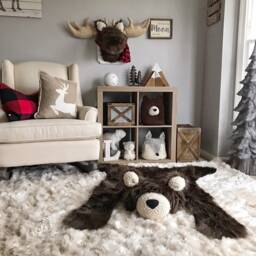 Brown Grizzly Bear Rug in Faux Fur For Woodland Nursery - thumbnail 4