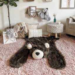 Brown Grizzly Bear Rug in Faux Fur For Woodland Nursery - thumbnail 1