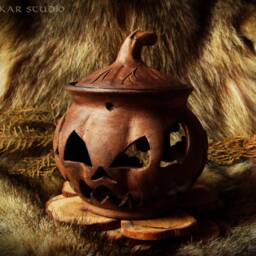 Handcrafted Ceramic Jack-O'-Lantern - thumbnail 3