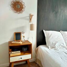 Transparent Hanging Wall Light With Wooden Bracket & Plain White/Off-White/Ecru Beige Lampshade in Linen Cotton Canvas - thumbnail 3