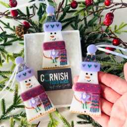 Girl Snowman Fused Glass Christmas Tree Decoration - Decoration, Cornwall, Cornish - thumbnail 2