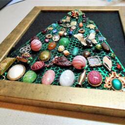 Sale Sparkling Rhinestone Christmas Tree 50+ Large Ring Stones Genuine, Fake, Rhinestones, Beads, Brooches, 50S Metallic Green Holey Ribbon - thumbnail 3