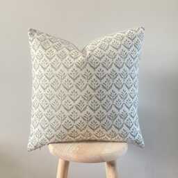 Rosemary - Green - Abstract Green Leaf Print Linen Modern Farmhouse Cushion Covers - thumbnail 2