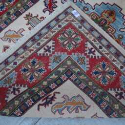 5x7 Ft Collector's Piece Kazak Rug, Afghan Red Luxury New Area Rug, Hand Knotted Medallion Geometric Rug For Living Room - thumbnail 4