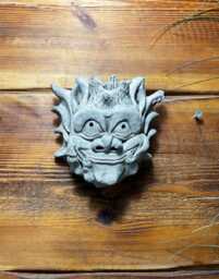 stone Garden Small Gremlin Gargoyle Spiky Hair Face Wall Plaque Ornament - thumbnail 1