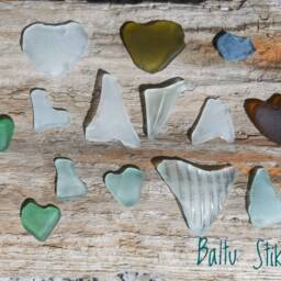 Light Blue Seaglass Tealight Holder, Blue Moon Candleholder, Turquoise Glass Candlestick, Coastal Beach Sea Art - thumbnail 4