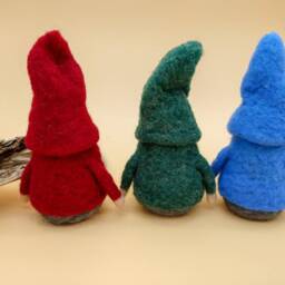 Needle Felted Gnome - Figurine Home Decor Birthday Gift Garden Collector - thumbnail 2