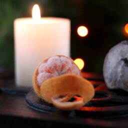 Sustainable Christmas Decoration. Felted Tangerine - thumbnail 3
