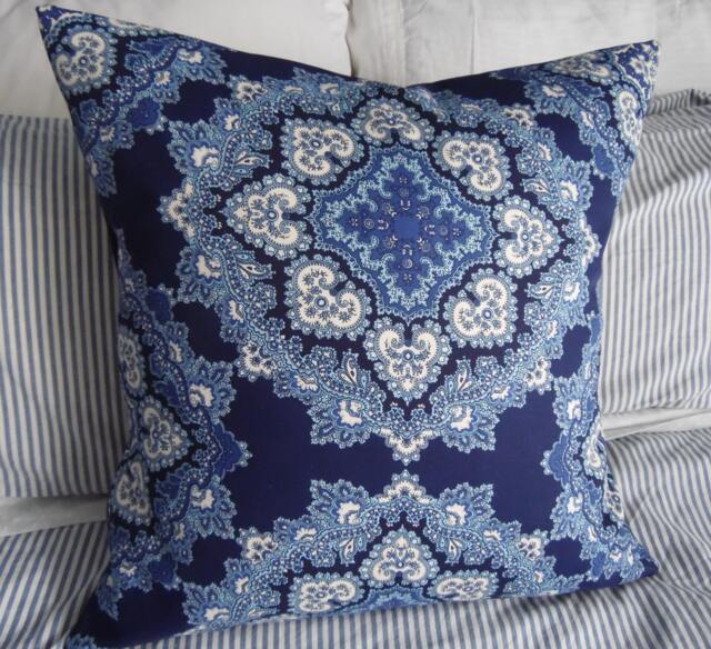 Blues.accent Pillow.throw Pillow.slipcovers.toss Pillows.pillow Covers.home Decor Accents.cushion Covers.blue.white.pillow Covers - image 1