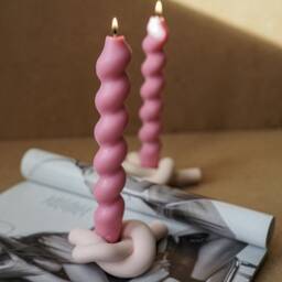 Handmade Knot-Shaped Concrete Candlestick Holder - thumbnail 2