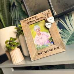 I Have An Angel Watching Over Me, & Call Her Mum/Dad - Personalised Driftwood Photo Frame 6x4 - thumbnail 2