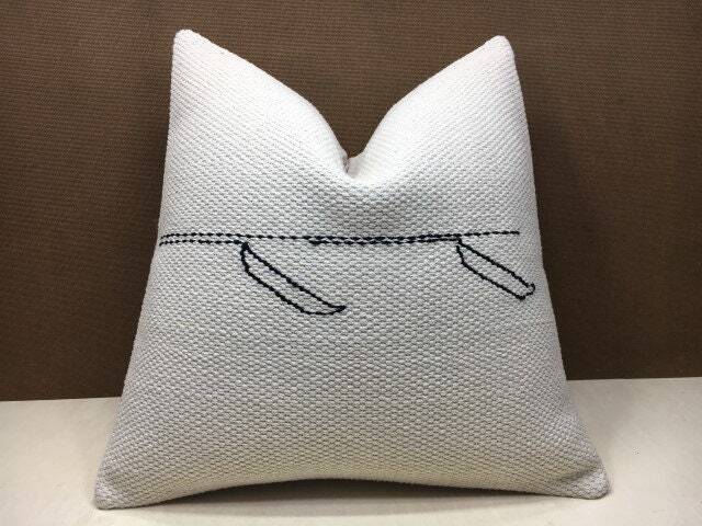 Vintage Turkish Kilim Pillow Cover, Handwoven Linen Accent - 20x20 - image 1