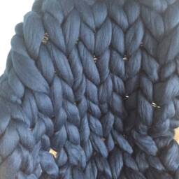 The Navy Baby Xxl Merino Wool Blanket - thumbnail 3