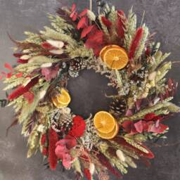 Christmas Wreath Making Kit. Traditional Festive Design Or Winter Wonderland. Includes Everything You Need To Make Your Own Wreath - thumbnail 3