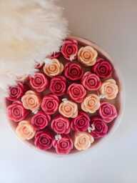 Handmade Soy Wax Tulip Candles Stonecast Jar, Eco-Friendly Decor - thumbnail 1