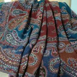 Luxury Boiled Pure Merino Wool Reversible Sofa Or Bed Throws For Ultimate Comfort & Style - Classic Bold Paisley Deep Blue & Red - thumbnail 2