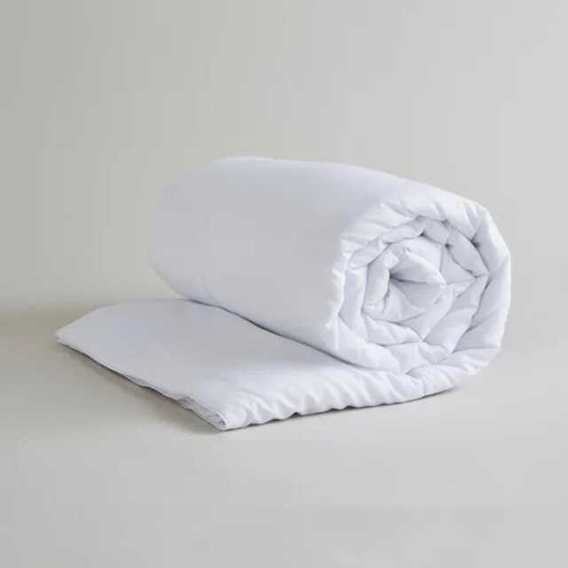 Lightweight Summer Duvet Hypoallergenic Poly Cotton Microfibre Quilt - image 1