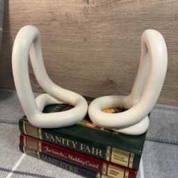 Preloved Isla Minimalist Modern Contemporary Rounded Flow Form Resin Bookends - Grey White Light Coloured Book Ends Modernist Bookshelves - thumbnail 3