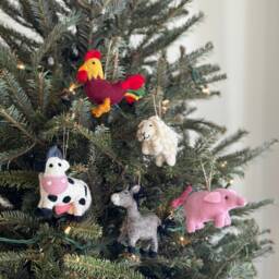 Felt Farm Animal Holiday Ornament, Rooster, Cow, Sheep, Pig, Biodegradable Christmas Decorations - thumbnail 1
